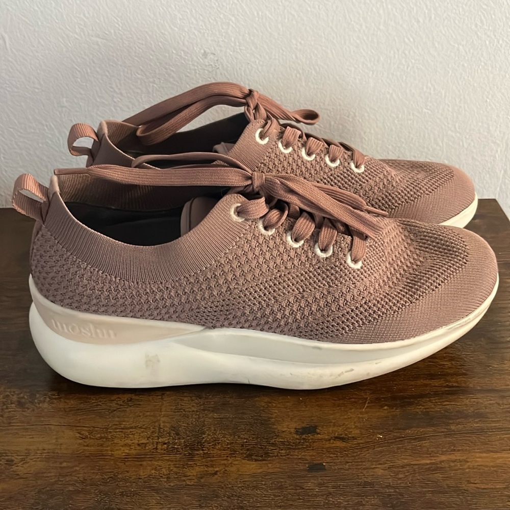 Moshn Leap 7.5 shoes, mauve, like new